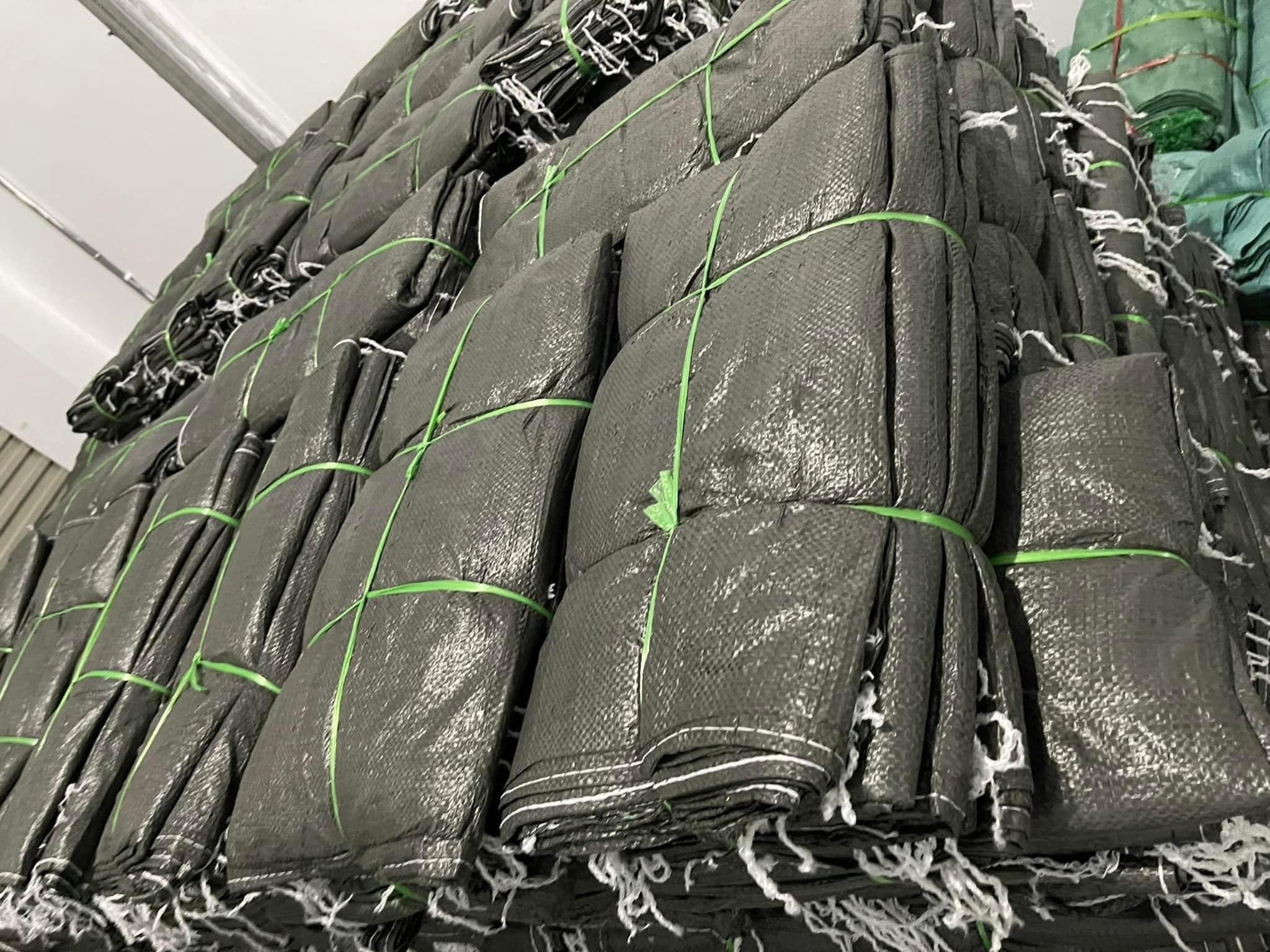 Bao tải đen viền miệng